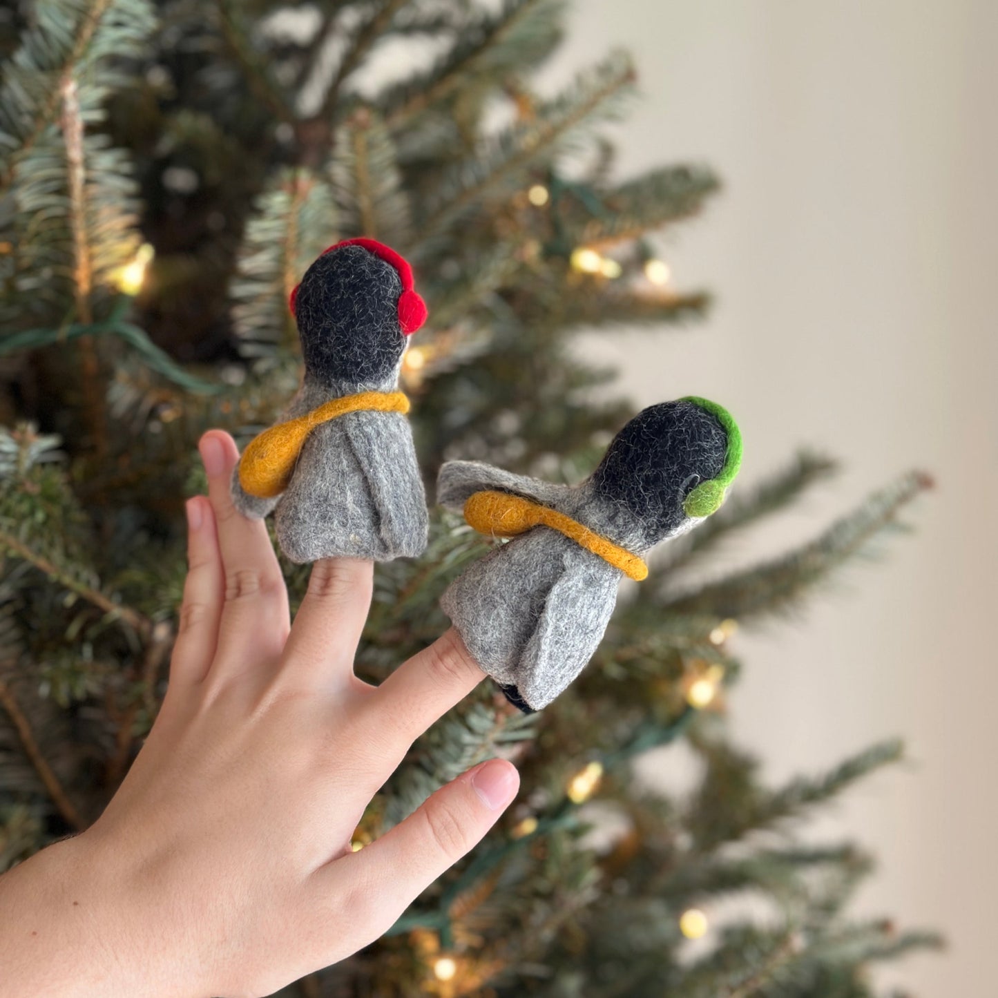 Felt Finger Puppets Set of 2 - Penguins with Headphones