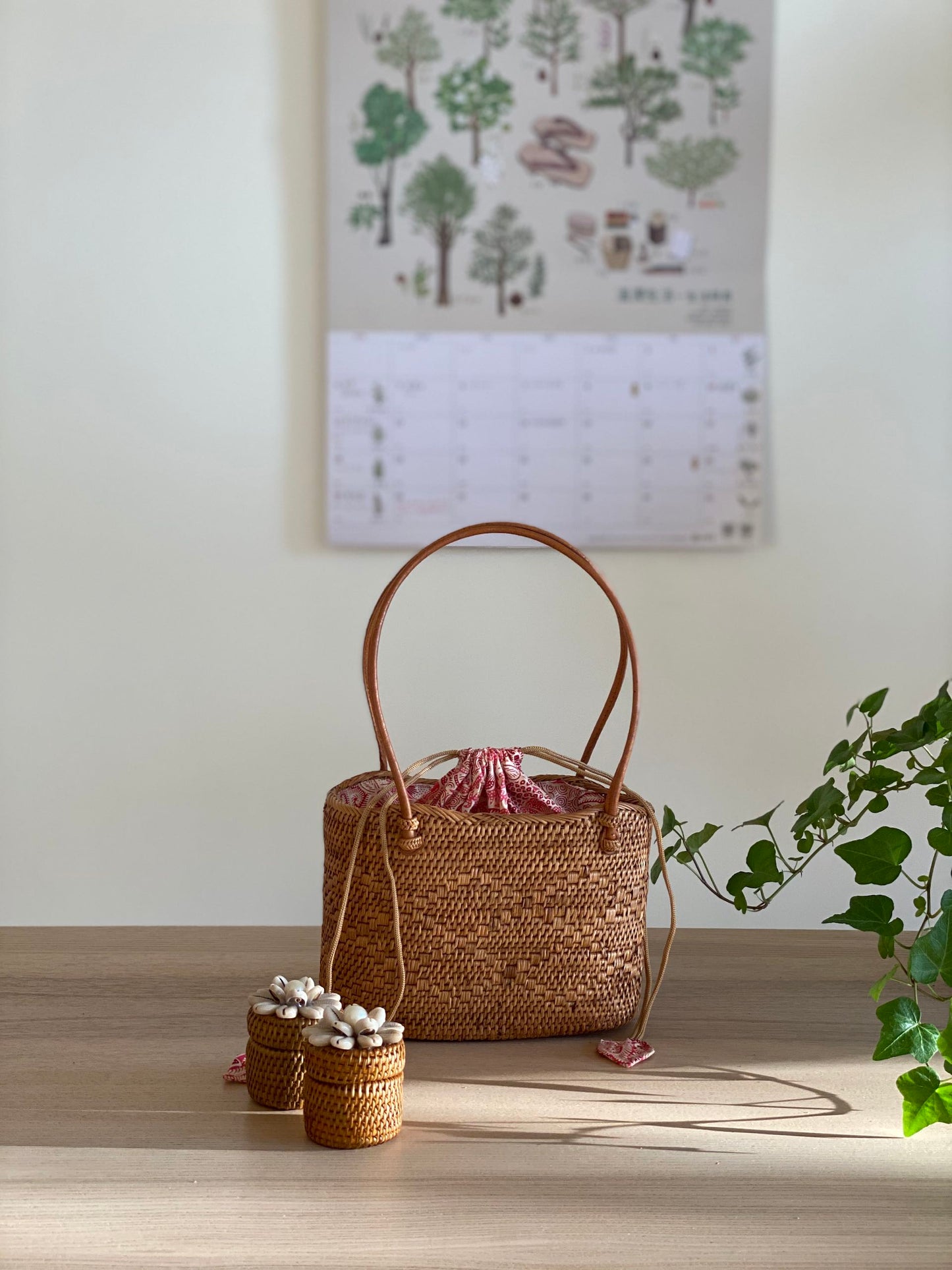 Bali Rattan Wave Handbag - Kauai