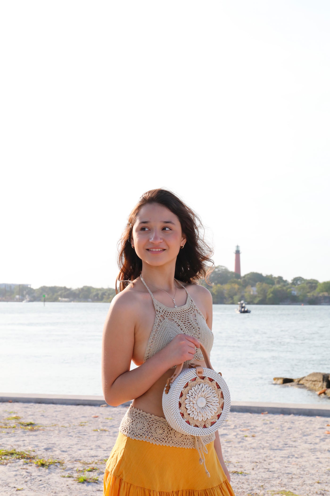 Bali Seashell Round Rattan Crossbody Bag - Camilla