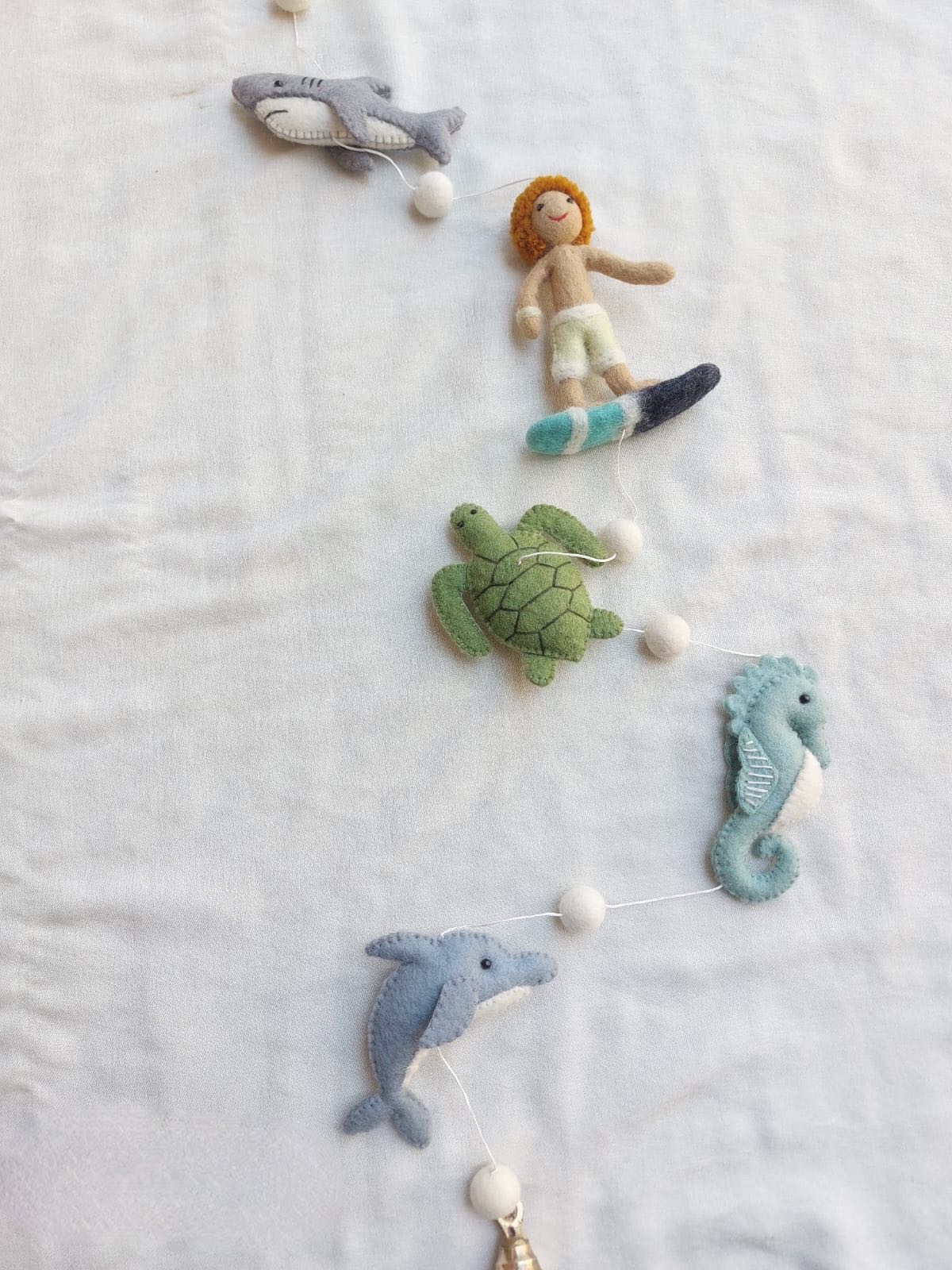 Surfer Garland