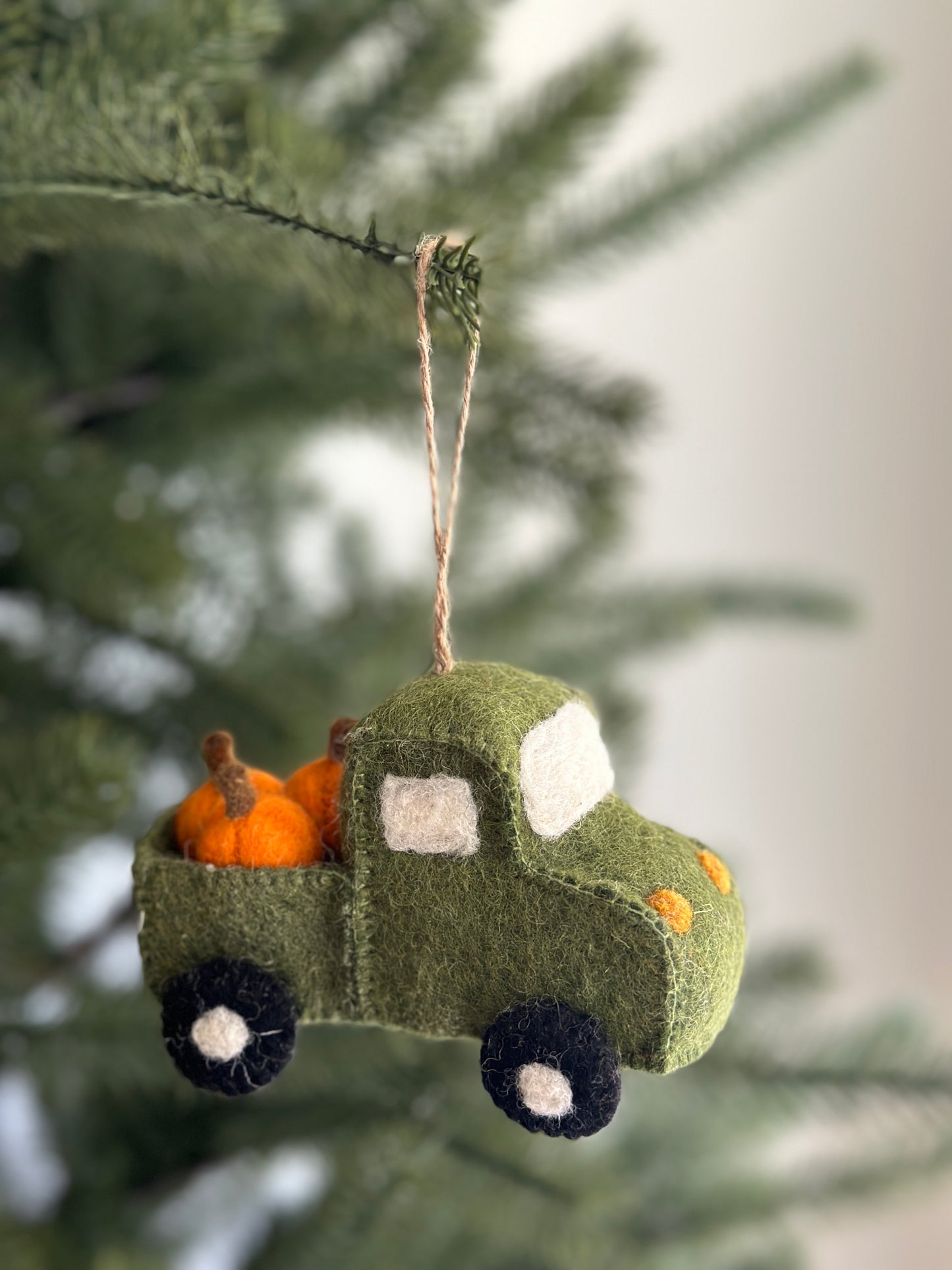 Felt Pickup Truck with Pumpkins Ornament