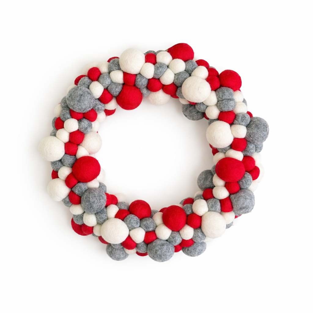 Felt Christmas Wreath - Pompom Balls / Christmasy