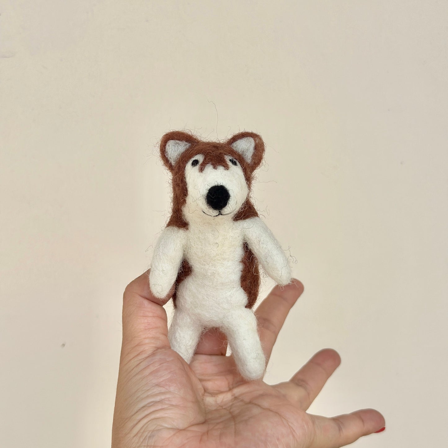 Felt Finger Puppet - Alaskan Husky Dog