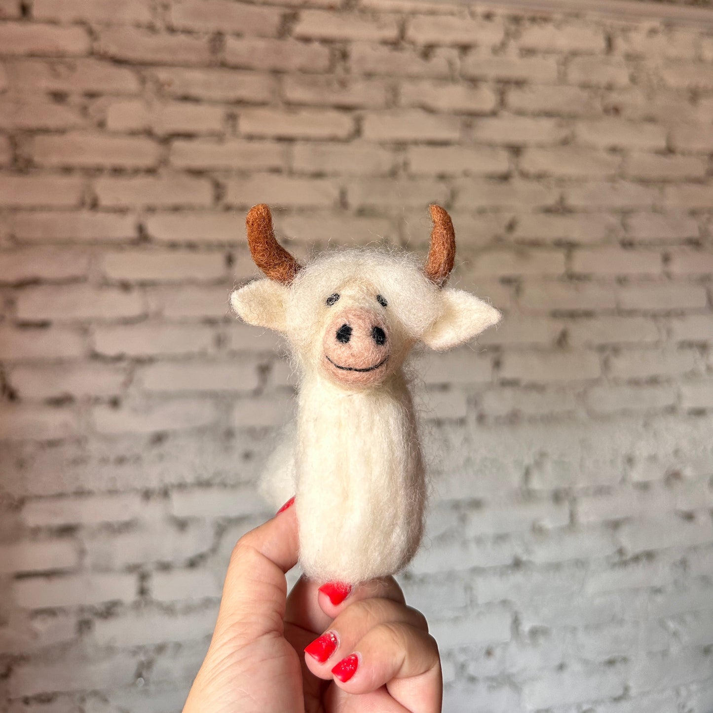 Highland Cow Finger Puppet