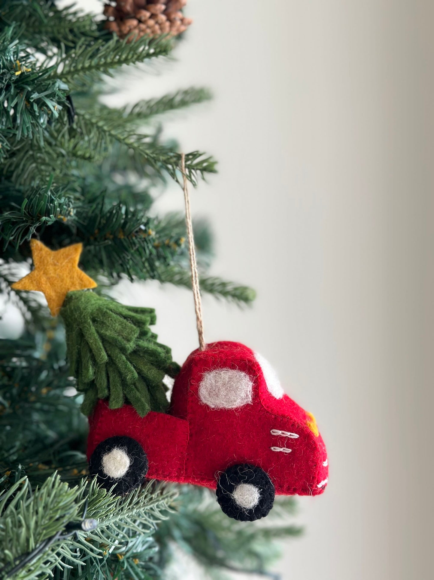 Felt Pickup Truck with Christmas Tree Ornament