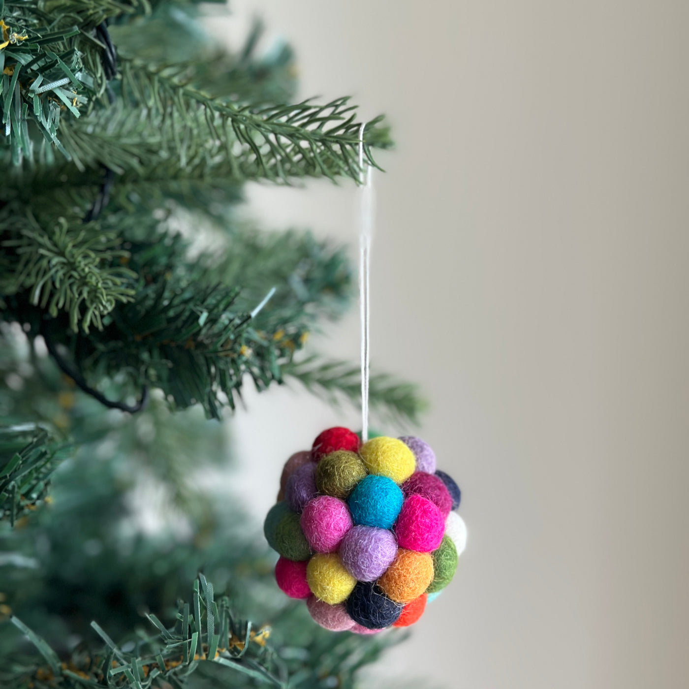 Felti Pompom Ball Ornament