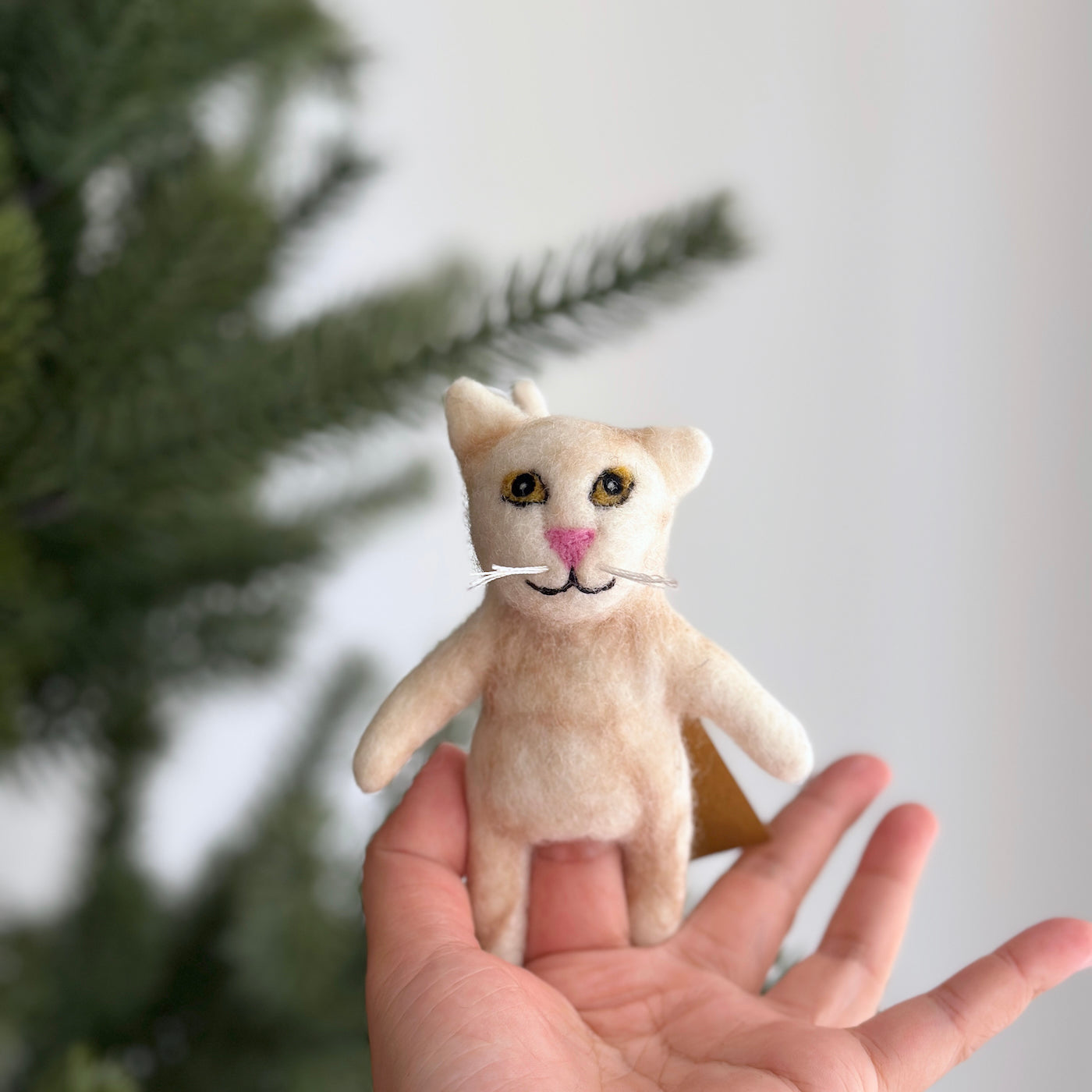 Felt Finger Puppet - White Siamese Cat