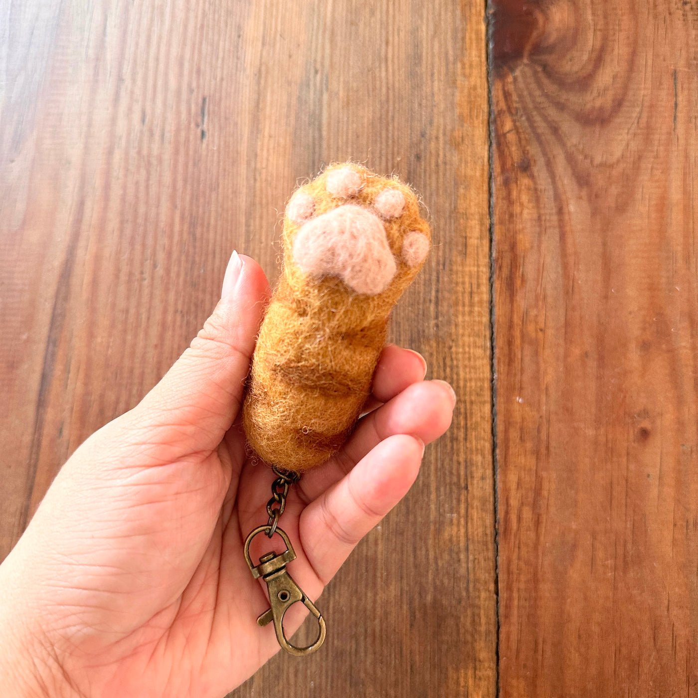 Felt Keychain - Cat Paw