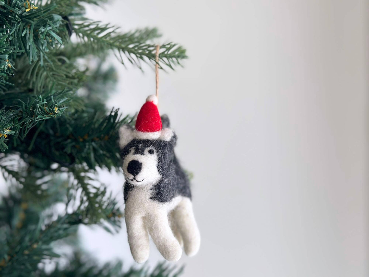 Felt Ornament - Husky with Christmas Hat