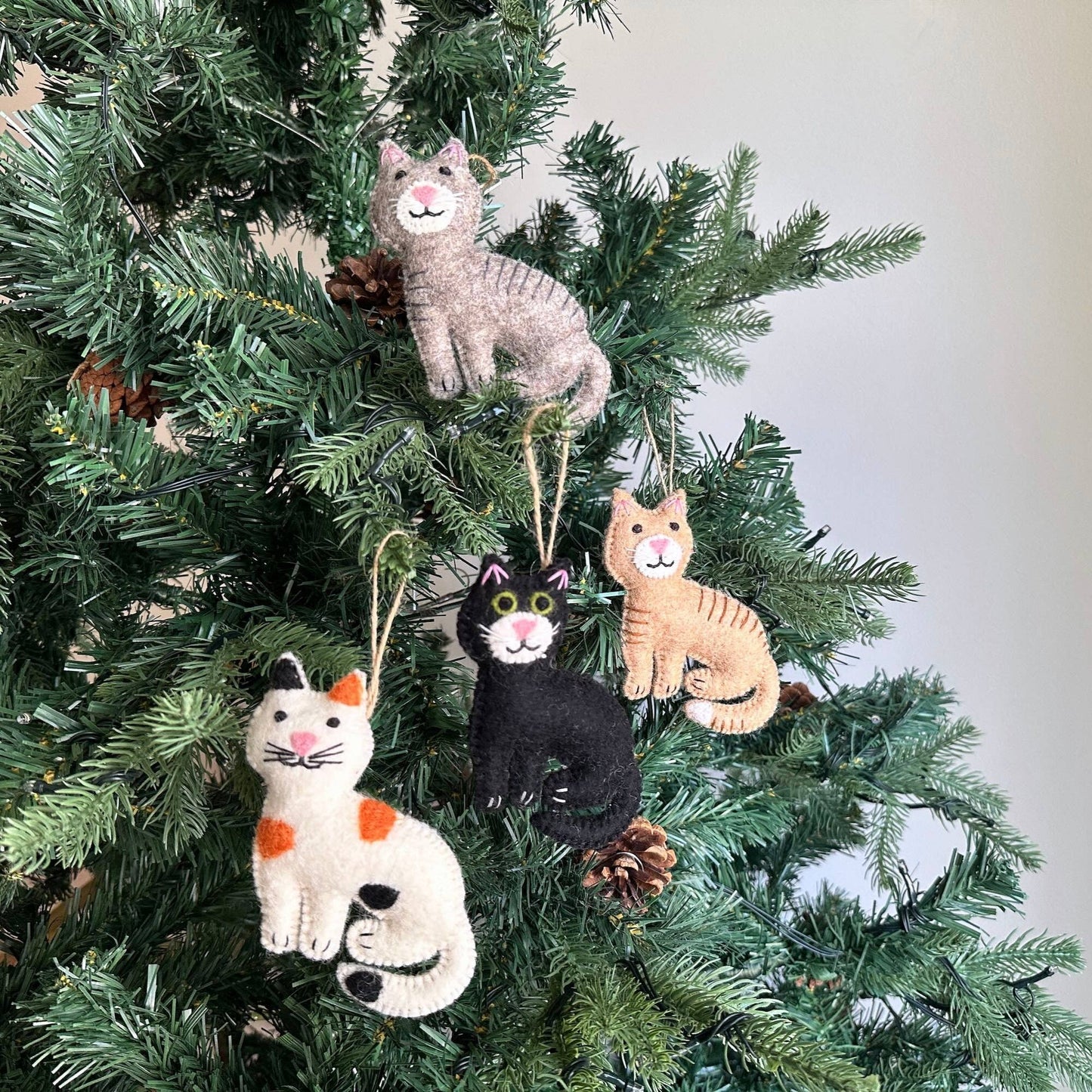 Christmas Cat Ornament Set - 6 PCs