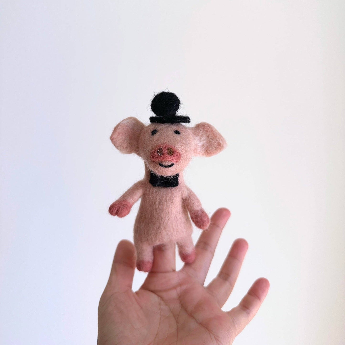 Felt Finger Puppets - Piggy Couple