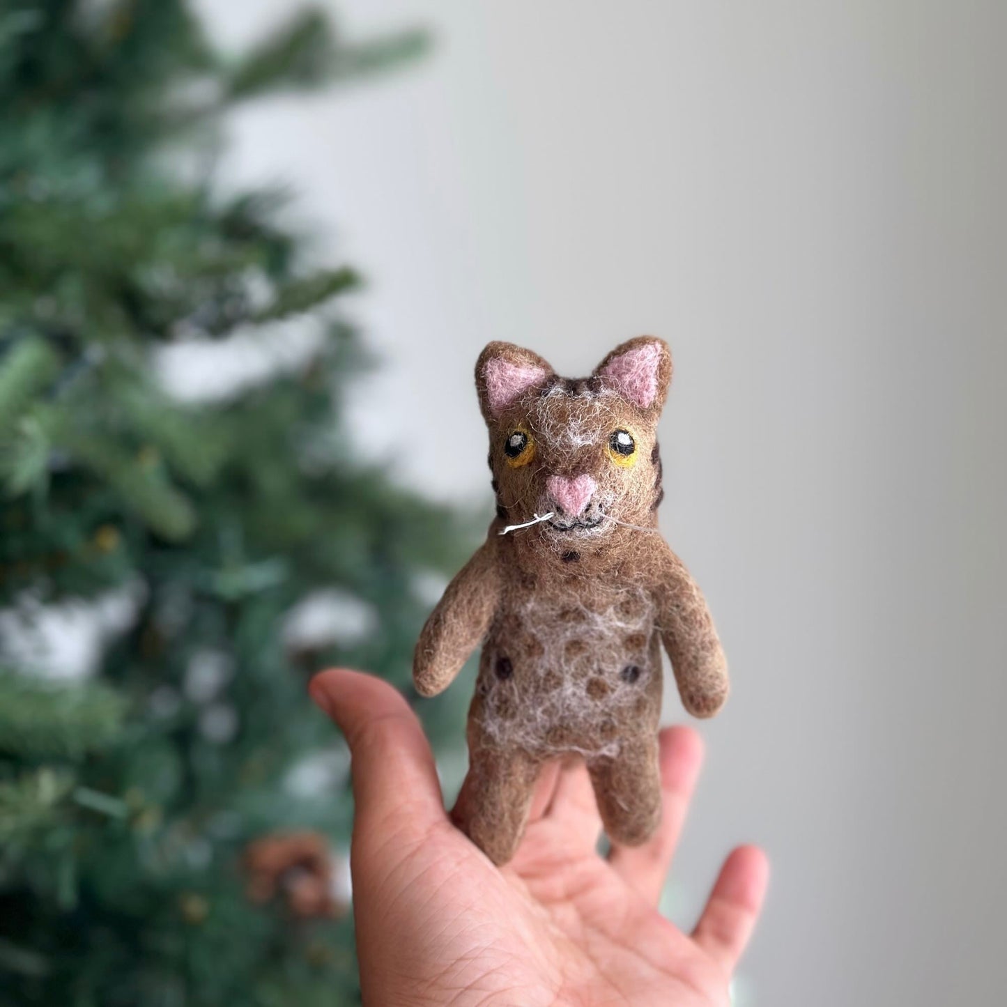 Felt Finger Puppet - "Huhu" The Brown Tabby