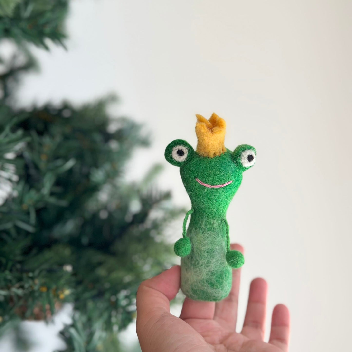 Frog Finger Puppet