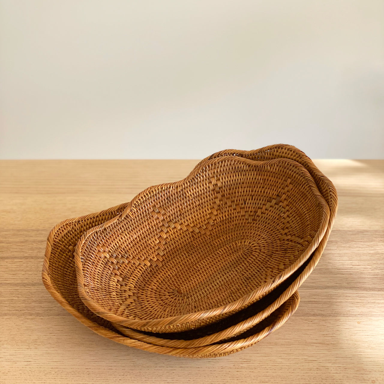 Bali Rattan Wavy Fruit Bowl - Oval