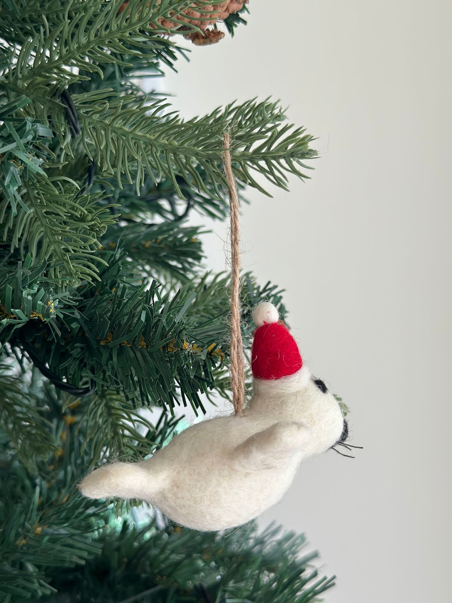 Felt Mini Seal Ornament with Christmas Hat